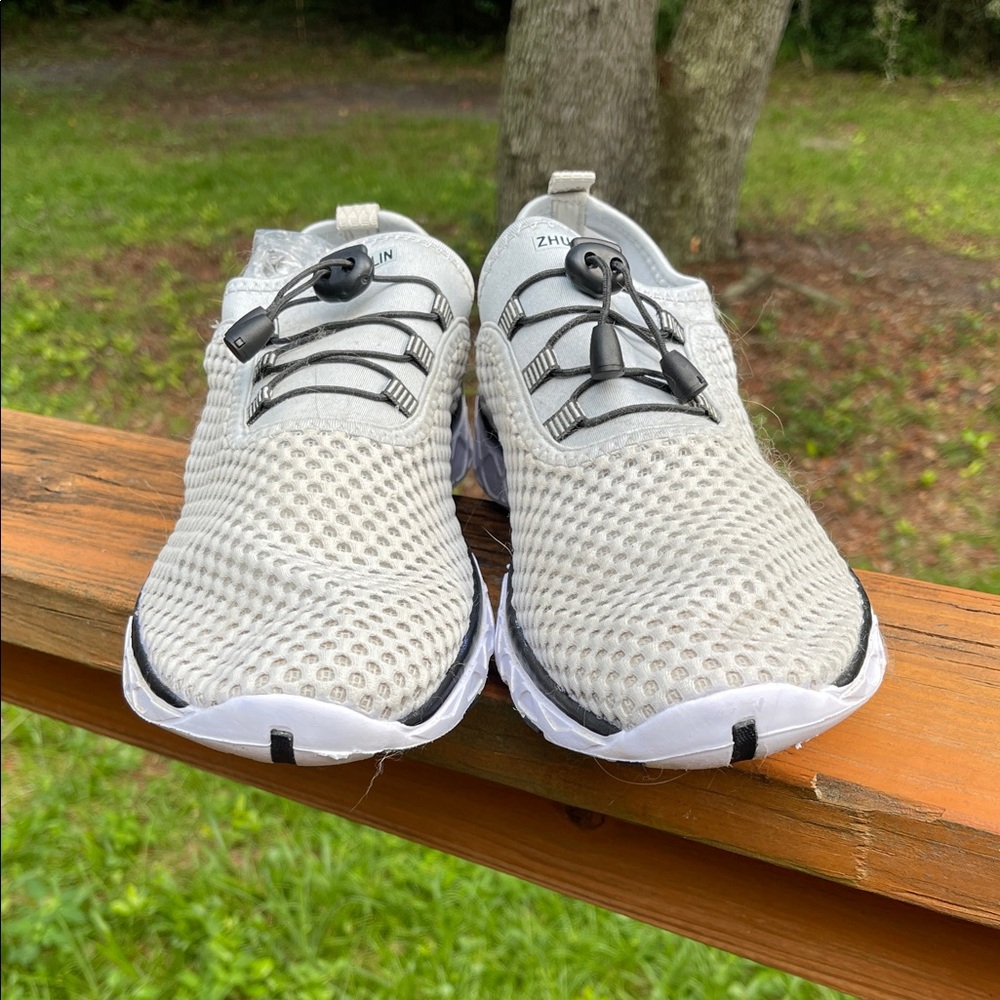 Men's Gray Mesh water shoes